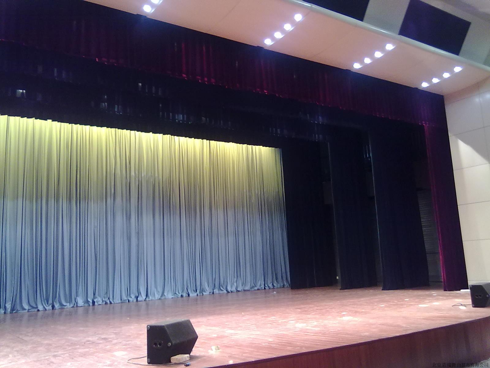  舞台幕布